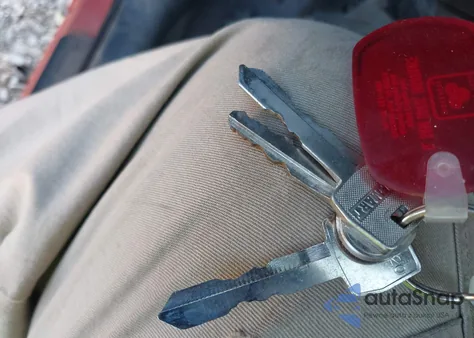 1998 Pontiac Grand Prix Se z USA, uszkodzony, nr VIN 1G2WJ52M5WF281792